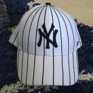 Yankee pinstripe hat